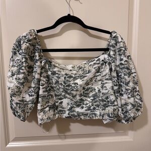 A&F Cropped Blouse Puff Sleeve